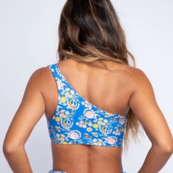 SOLD- Skatie Ellis top and Kira bottom - Picture 6 of 9